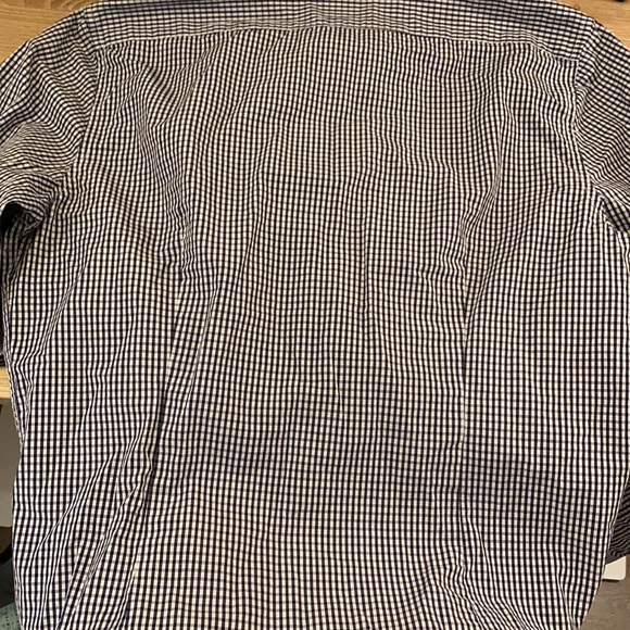 H&M Men’s Woven Mini Checkered blue and white buttoned dress shirt - Picture 4 of 4